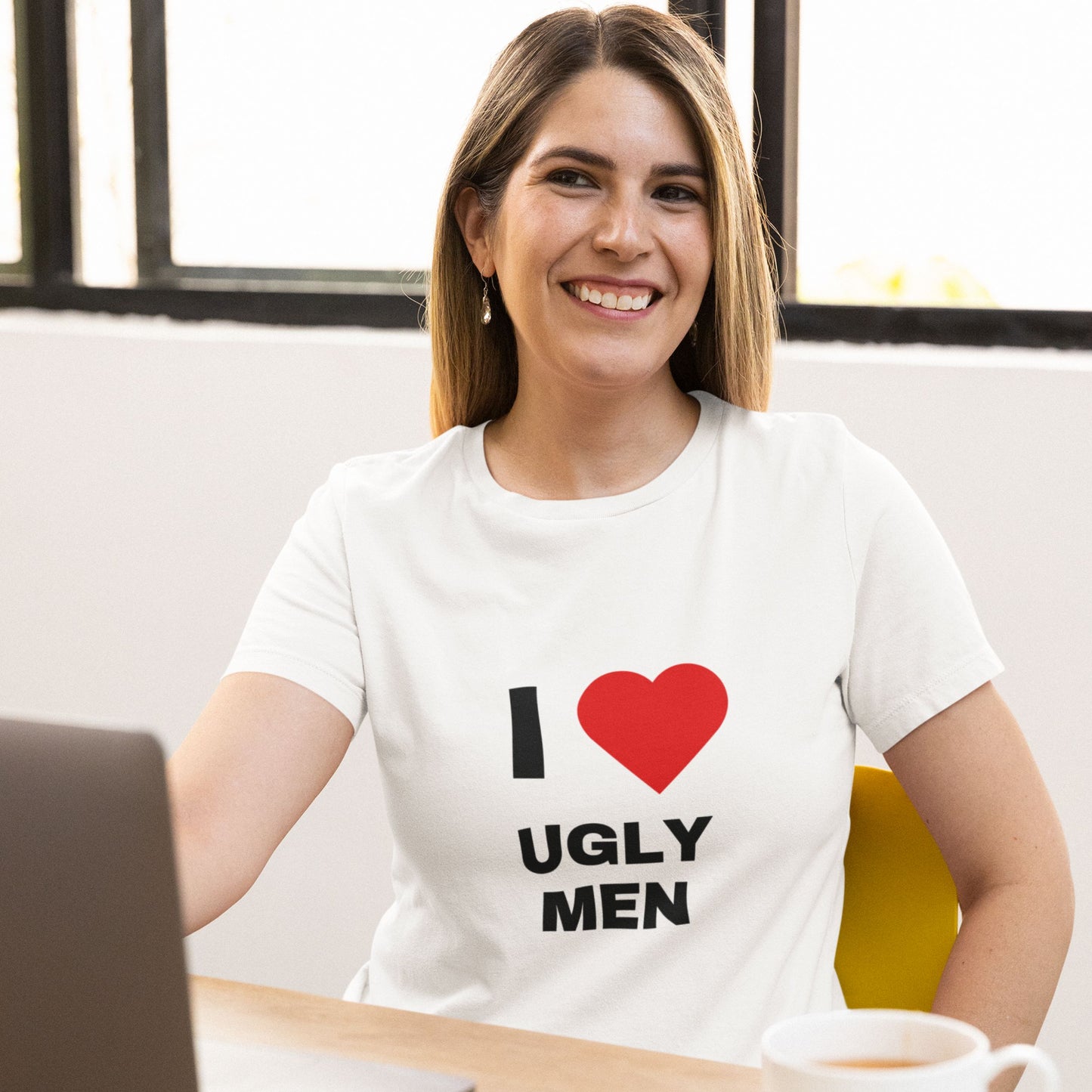 T-Shirt Unisex "I ❤️ Ugly Men"